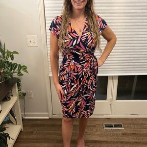 Maggy London Vibrant Leaf Print Midi Dress